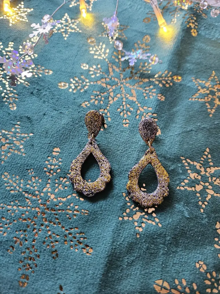 Mathilda (noir paillettée fêtes)